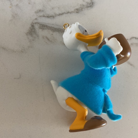 2010 Donald's Wake-up Cup Hallmark Ornament - Picture 9 of 13